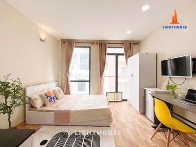 The balcony room 20 m2 – Full interior, near hutech, District 1