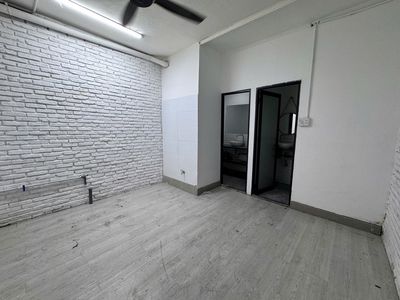 [4 mx25 m] Lê Văn Sỹ–Zq1-3 floors - good price 36 million for rent!