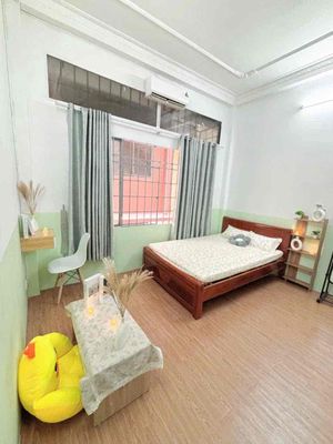 The Phú Nhuận service apartment employs 26 million words 3 million lis 345 million