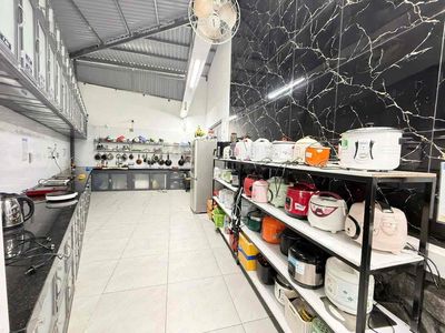 South standard 5 stars at 1.6 million Royal Road