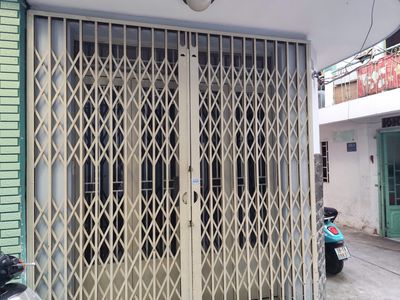 Home is near the seven turns, by the market, at school, at the hospital,