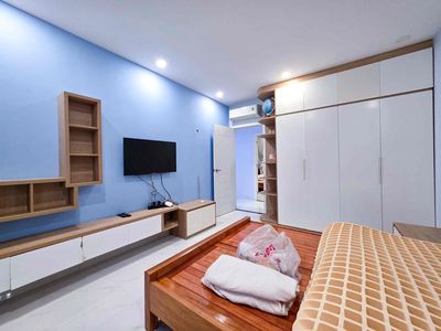 Rent the corner 7 x 15 m full interior just 12 million a month