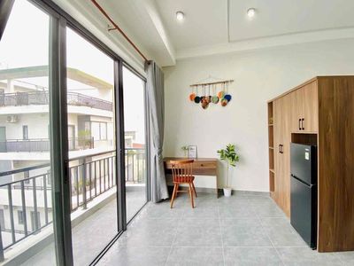 Park college -- balconies -- full furniture - private washing machine