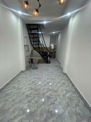 Rent the Original House, Ngô Gia Tự Alley, New House - 9 million a month.