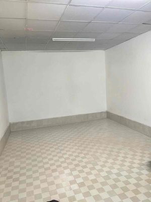 Rent level 4 (6 x 30) truck path near lote, P.Z.z1 District 7