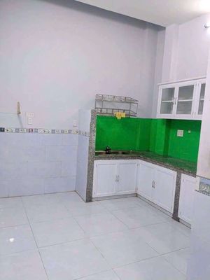 Four floors of Phan Chu Trinh, Bình Thạnh, car alley, four bedrooms.