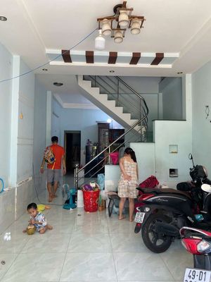 Rent a Gò Vấp alleyhouse.