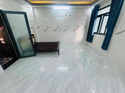Rent a balcony on Phạm hùng nối dài Street in area 40