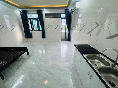Rent a balcony on Phạm hùng nối dài Street in area 40