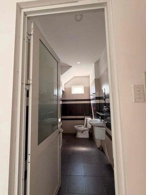 3 bedroom 9 x 7 Chử Đồng Tử. Car alley