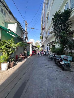 Rent 202 4-4 Lý Thường Kiệt, 5 rooms cost 18 Million-Red 14 district 10