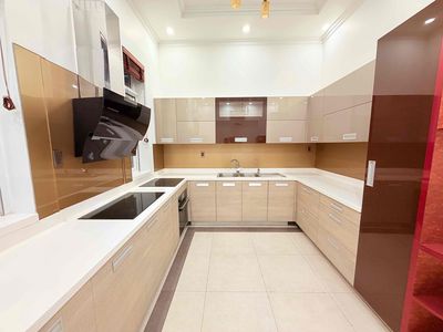 Rent a male villa through 7th, 5 full-house bedroom, 4th floor 70th floor/ th