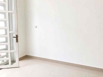 Near the market - second floor church 6 bedroom 3 toilets in family vpty+KH onl