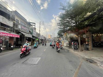 Rent a front house on Mã Lò, Bình Tân, 4 x25 meters, 3 floors