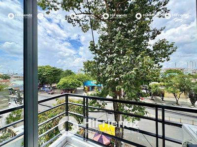The balconies are close enough to the church. Aeon Bình Tân missiles.
