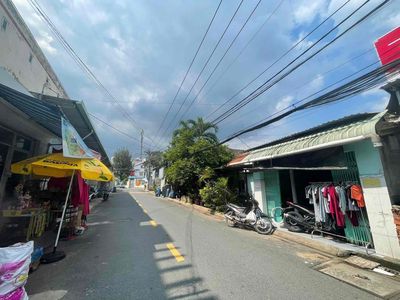 The cash is at the 120 P Street. Tân Phú District 9 is 3 million