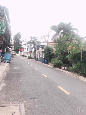 The cash is at the 120 P Street. Tân Phú District 9 is 3 million