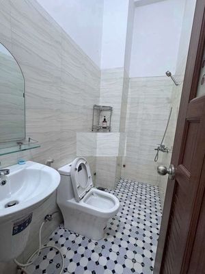 We're renting 80 meters per MM 3 L 4 bedrooms Linh Đông hb Thủ Đức 13 million