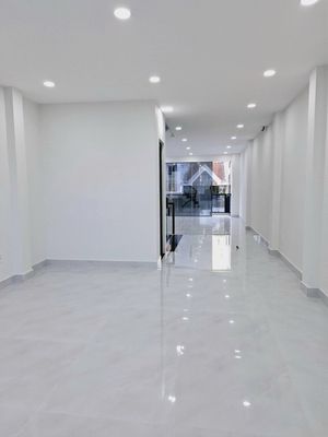 New house! Rent 14 D Hoàng Việt, old Tân Bình. 450 m2 used area