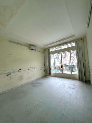 Rent the jewel-lined legend-- Tân Phú--the new tank-- 9 trieu-three bedrooms.
