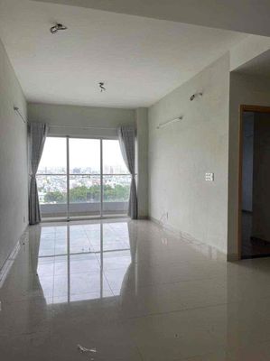 Barmington rented two bedrooms, two toilets, the corner, the big balconies.