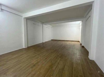 Rent cash house number 1 on 53-- nice new house ten M.