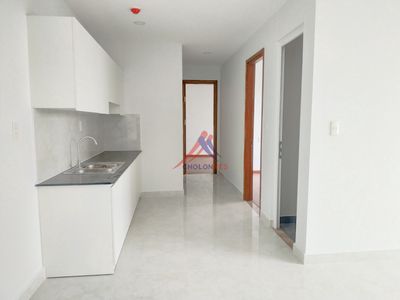 Rent the Felisa Riverside near the Tries Bridge.