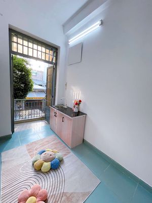 Clear one room, an oil mound bedroom - balcony - kitchen + open window