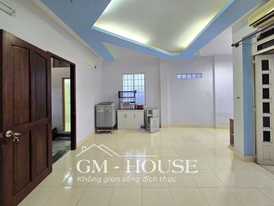 Room 30 meters 2 balcony, private washing machine, Trần Bình Trọng.