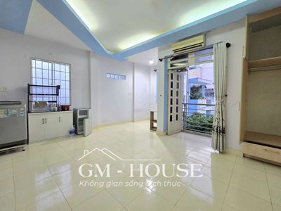 Room 30 meters 2 balcony, private washing machine, Trần Bình Trọng.