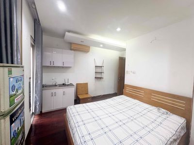 Three apartments for the Minister of Civil Affairs.
