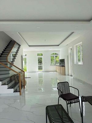 To rent a house, shophouse END village is basically pretty