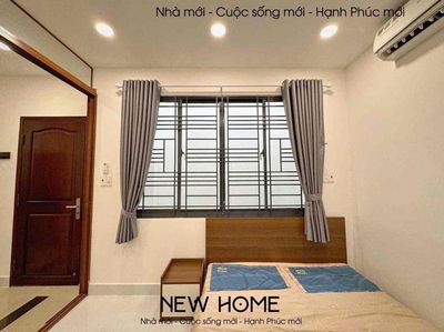 Hoàng Văn Thụ near the edge of Funky's kitchen splits Full's window into 6 million2